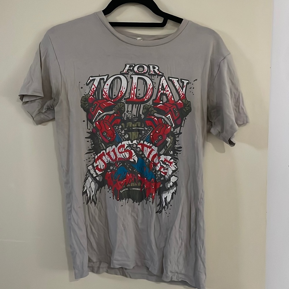 ‼️Free w/Purchase‼️Vintage Soft 100% Cotton Grey Short Sleeve Graphic T